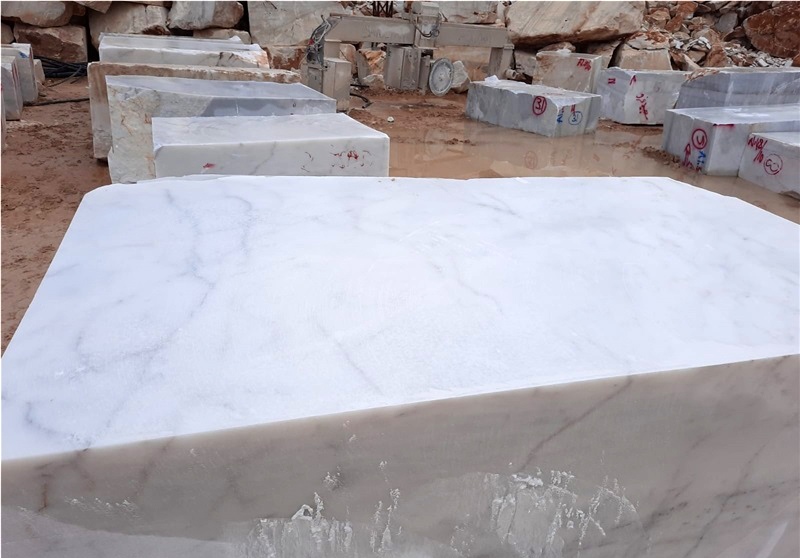 mugla-white-marble-blocks--908682-5-B